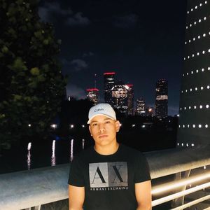 Meet your Posher, Jonathan